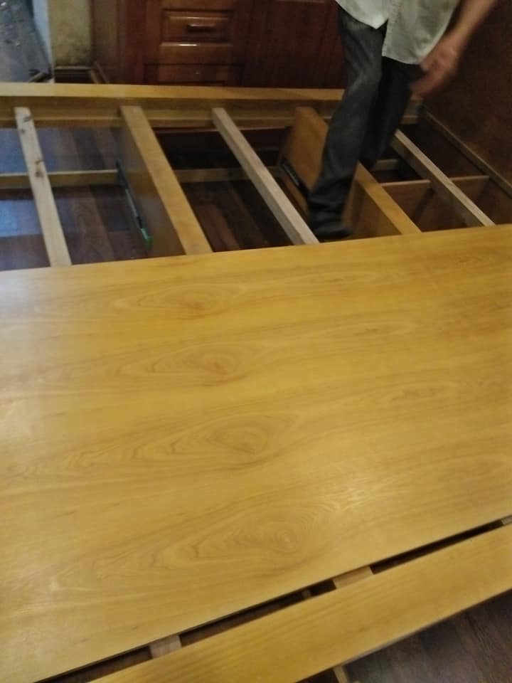 Sửa giường gỗ